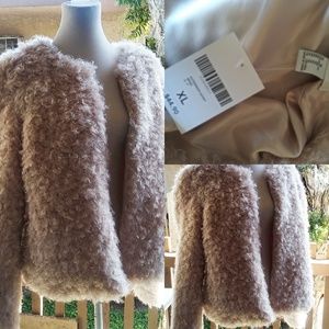 New with Tags Forever 21 XL Shaggy Beige Jacket